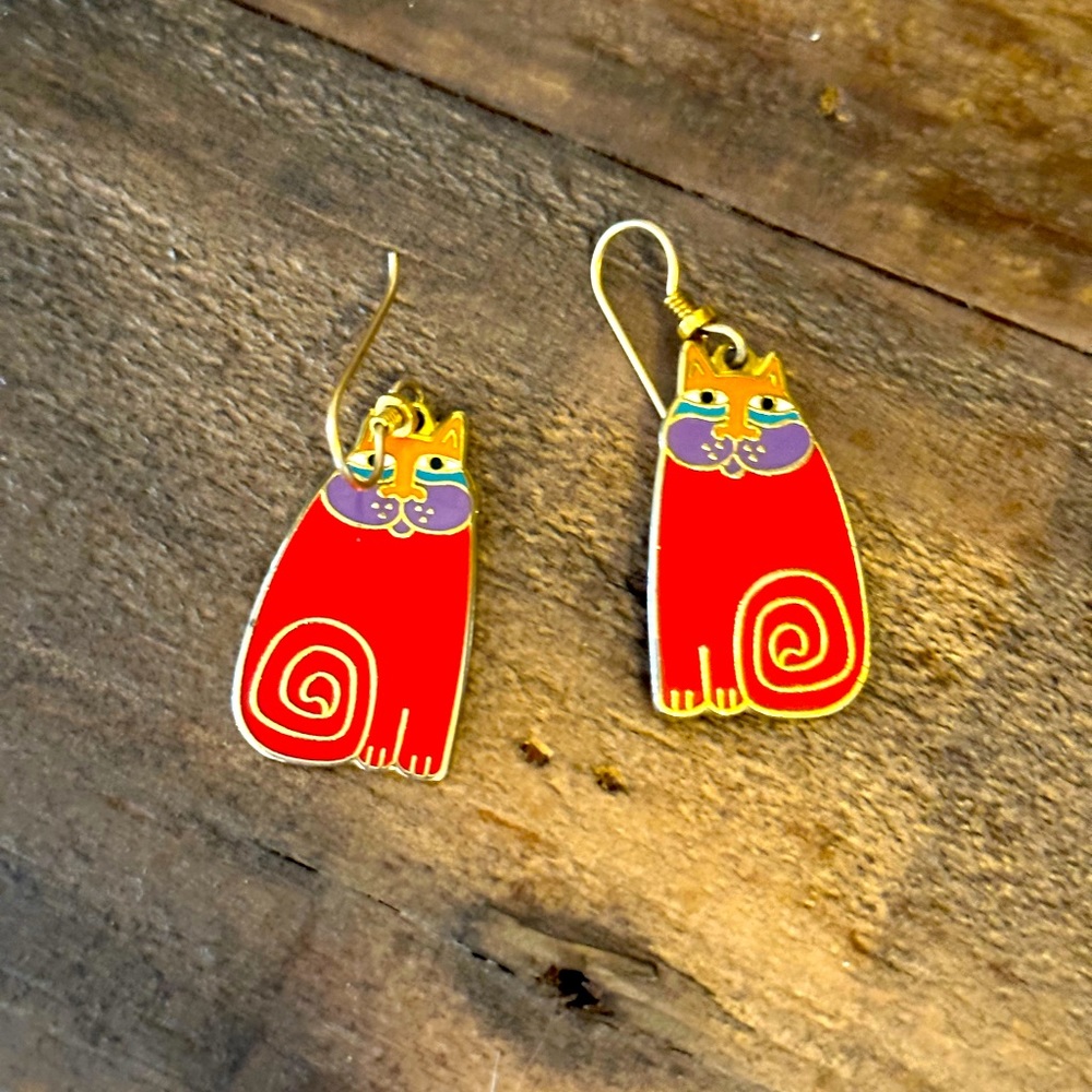 Laurel Burch red and purple cat drop earrings.